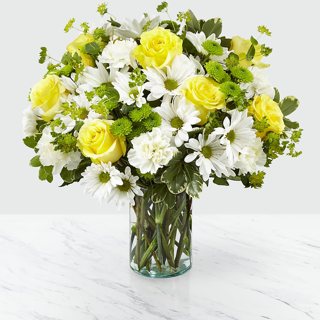 Happy Day Bouquet – MCKNIGHT'S FLOWERSHOPPE INC., Peterborough ON