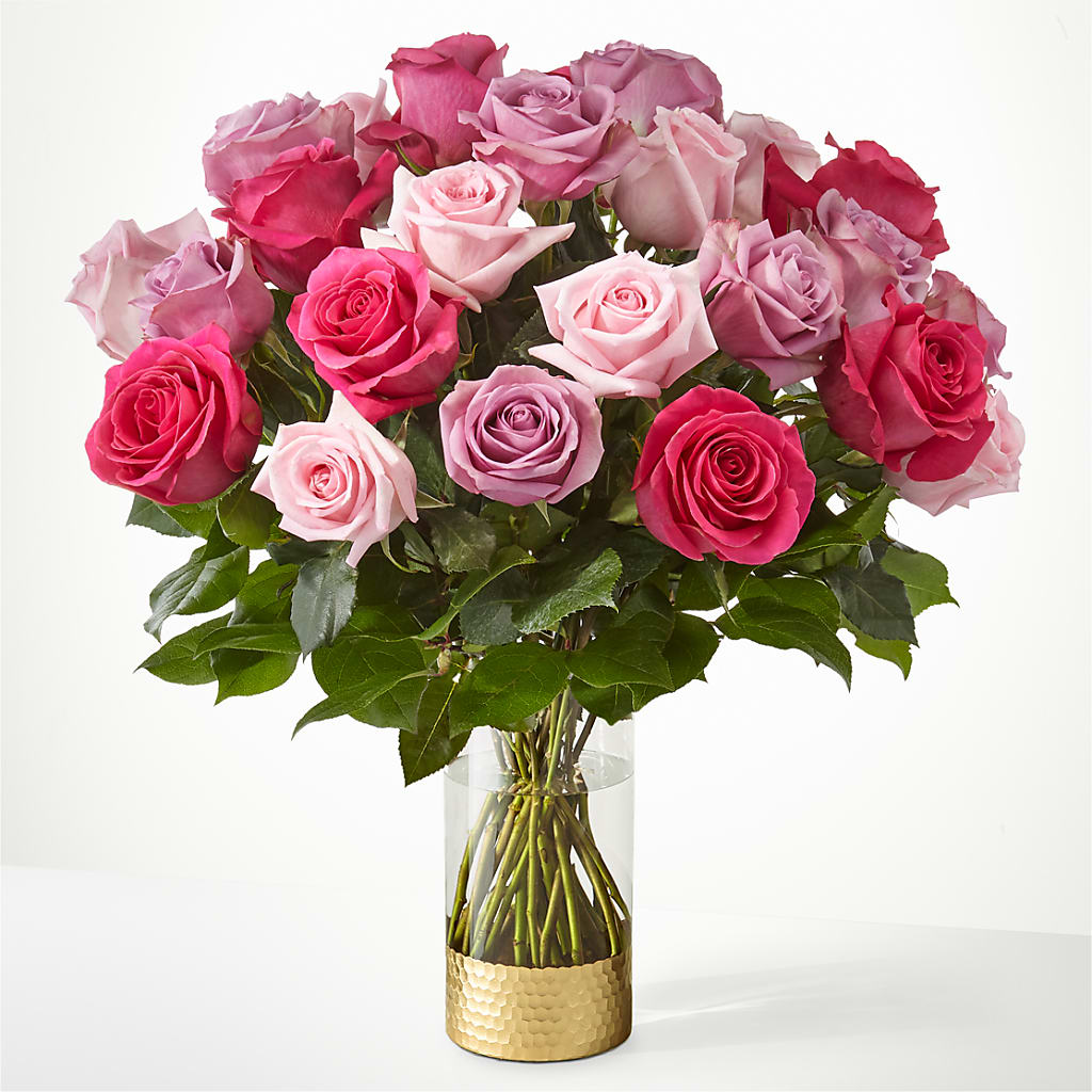 Pure Beauty Mixed Roses – MCKNIGHT'S FLOWERSHOPPE INC., Peterborough ON