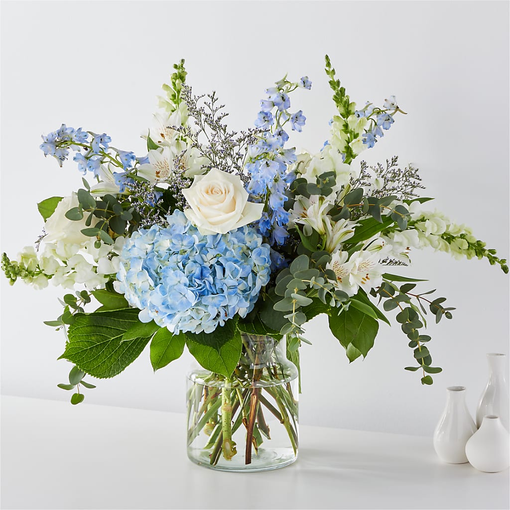 Coastal Blossom Bouquet – MCKNIGHT'S FLOWERSHOPPE INC., Peterborough ON
