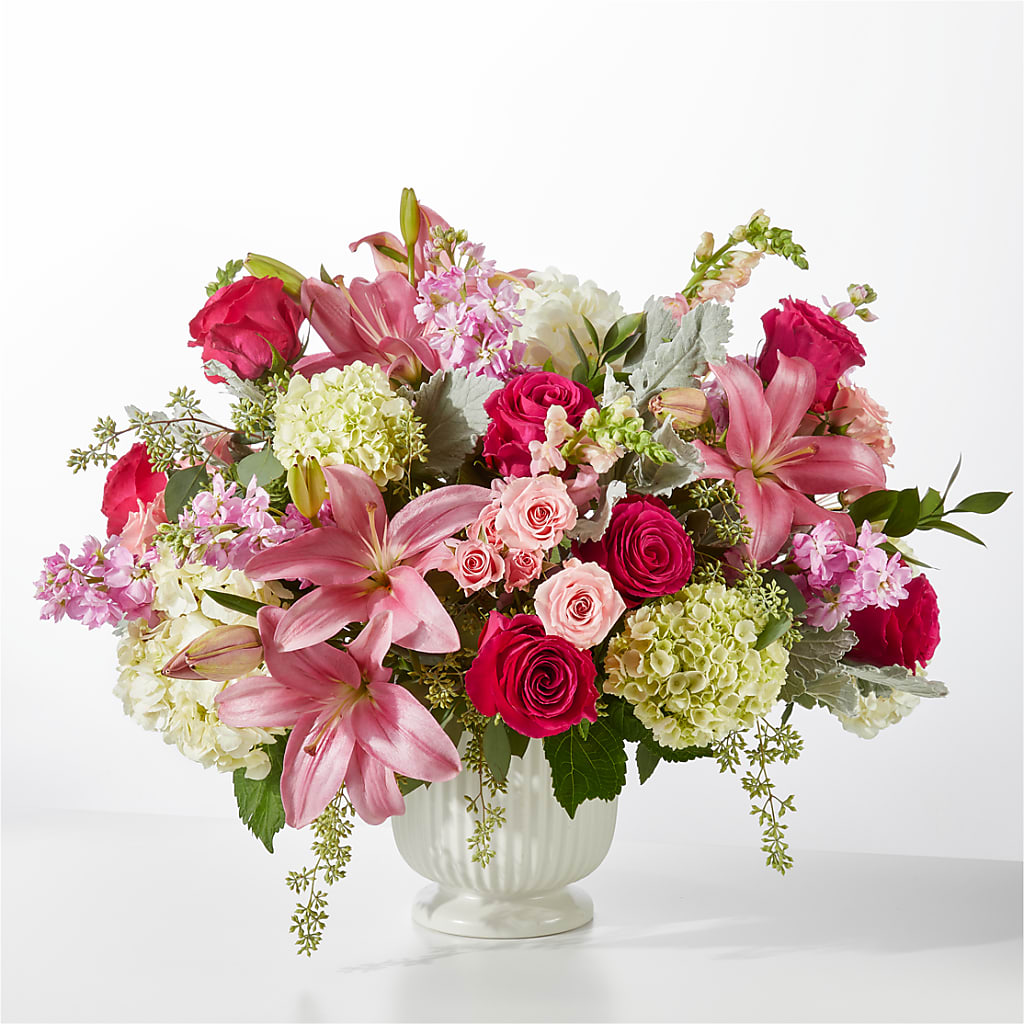 Antique Shopping Bouquet – MCKNIGHT'S FLOWERSHOPPE INC., Peterborough ON