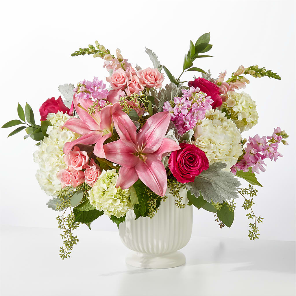 Antique Shopping Bouquet – MCKNIGHT'S FLOWERSHOPPE INC., Peterborough ON