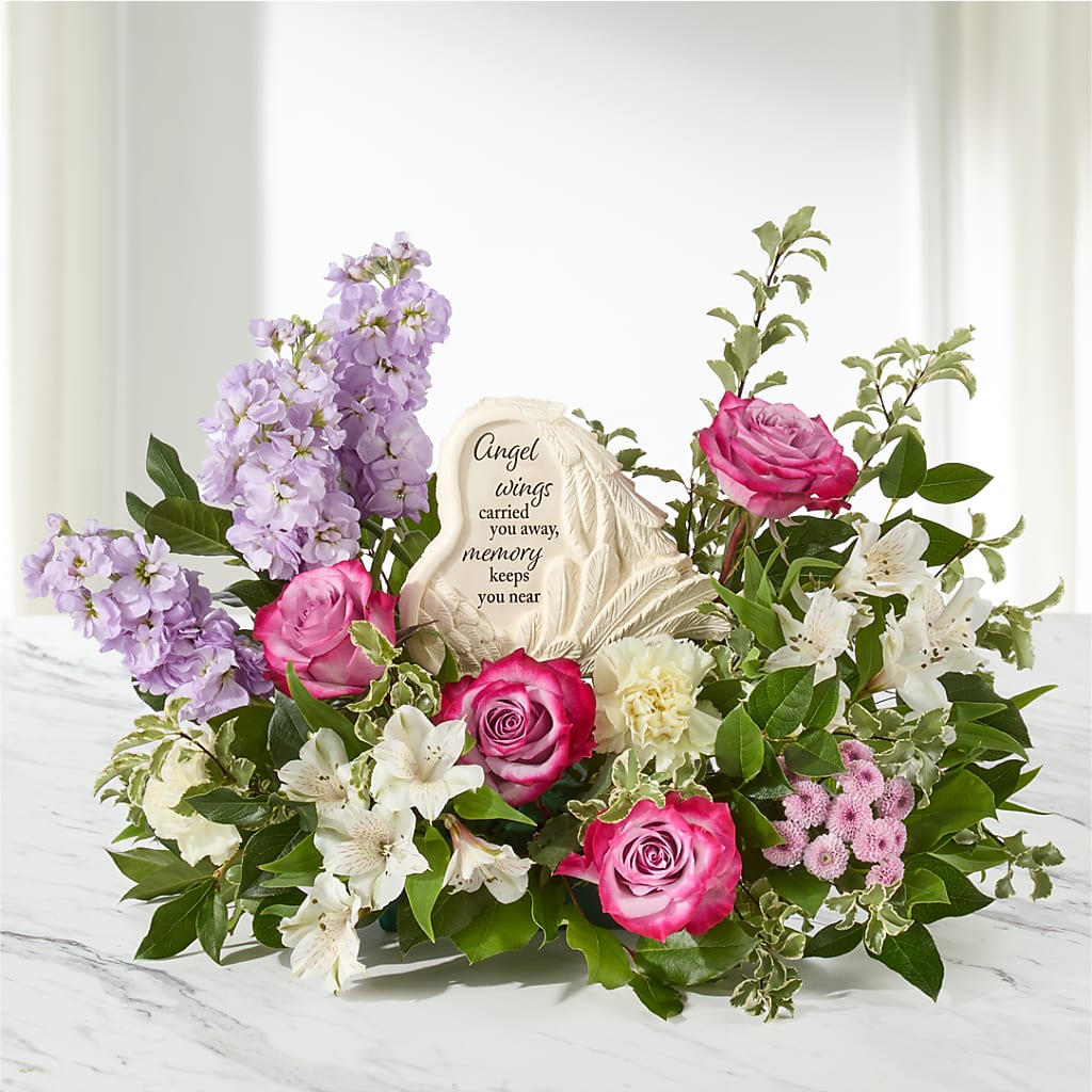 In My Heart Arrangement – MCKNIGHT'S FLOWERSHOPPE INC., Peterborough ON