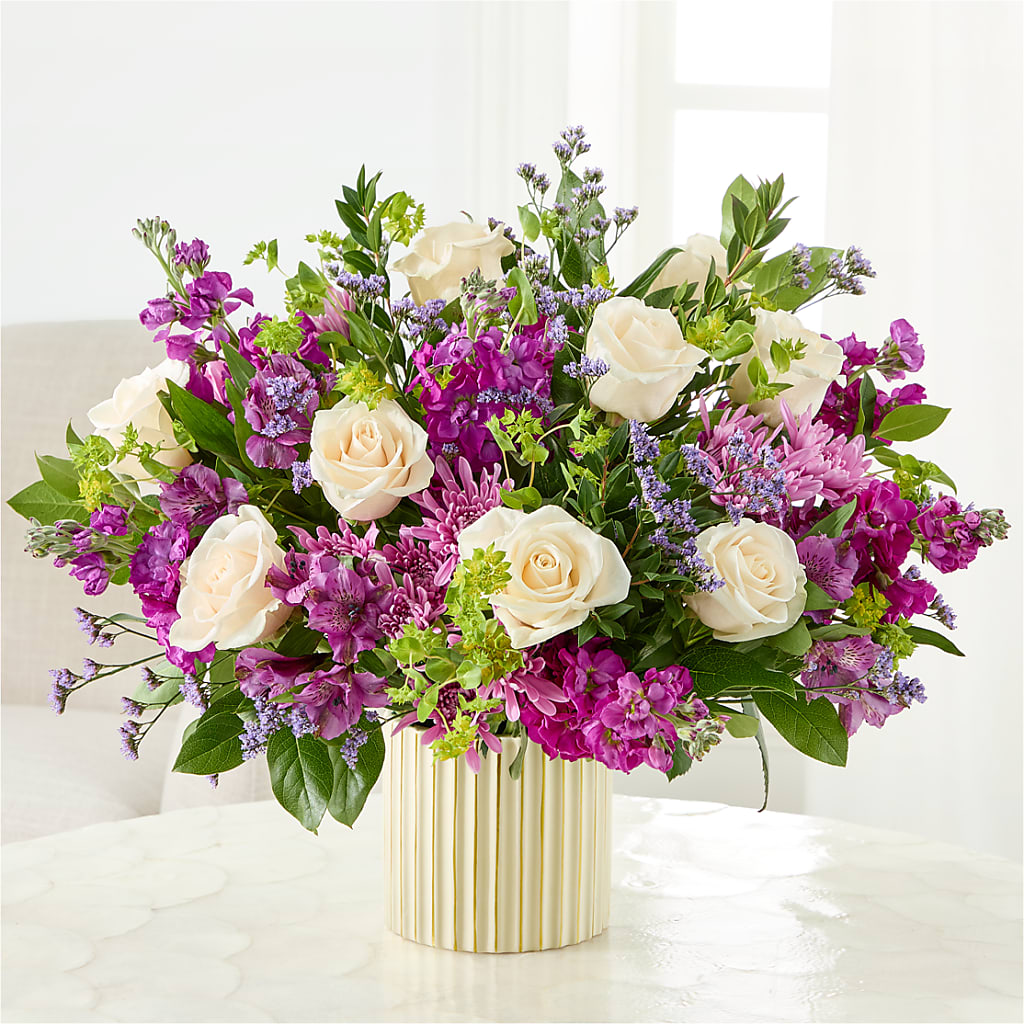 The Boutique Bouquet – MCKNIGHT'S FLOWERSHOPPE INC., Peterborough ON