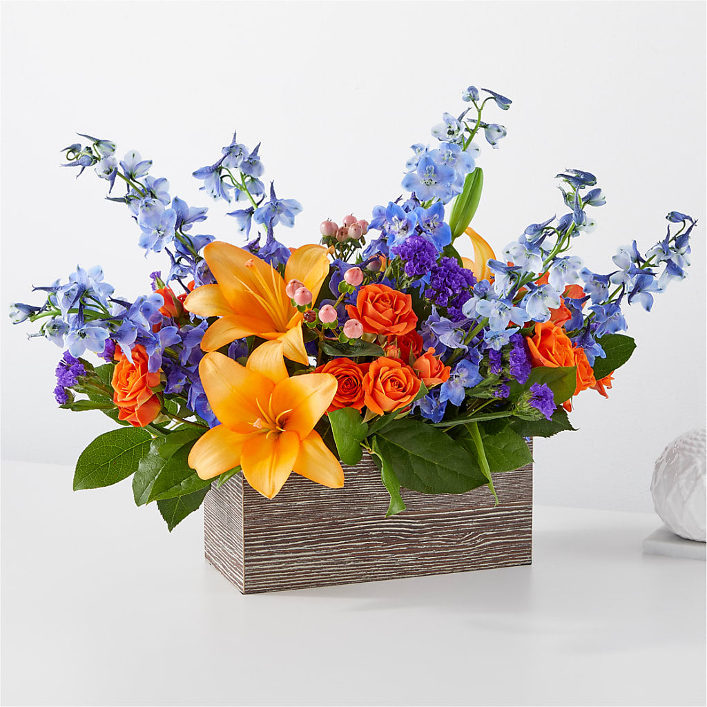 Radiant Citrus Box Bouquet – MCKNIGHT'S FLOWERSHOPPE INC., Peterborough ON