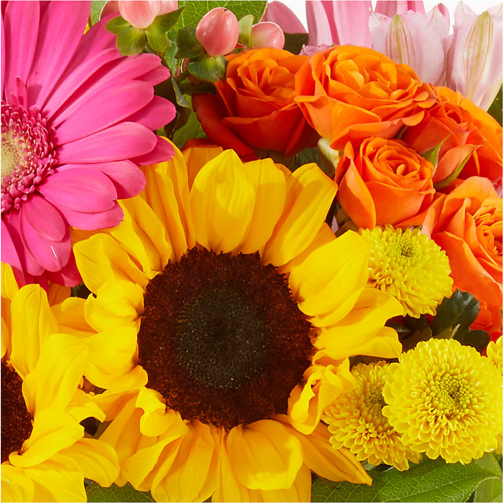 Florist Original Mixed Bouquet – MCKNIGHT'S FLOWERSHOPPE INC., Peterborough ON