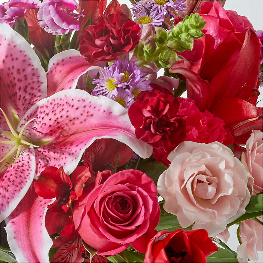 Simply the Best - A Florist Original – MCKNIGHT'S FLOWERSHOPPE INC., Peterborough ON