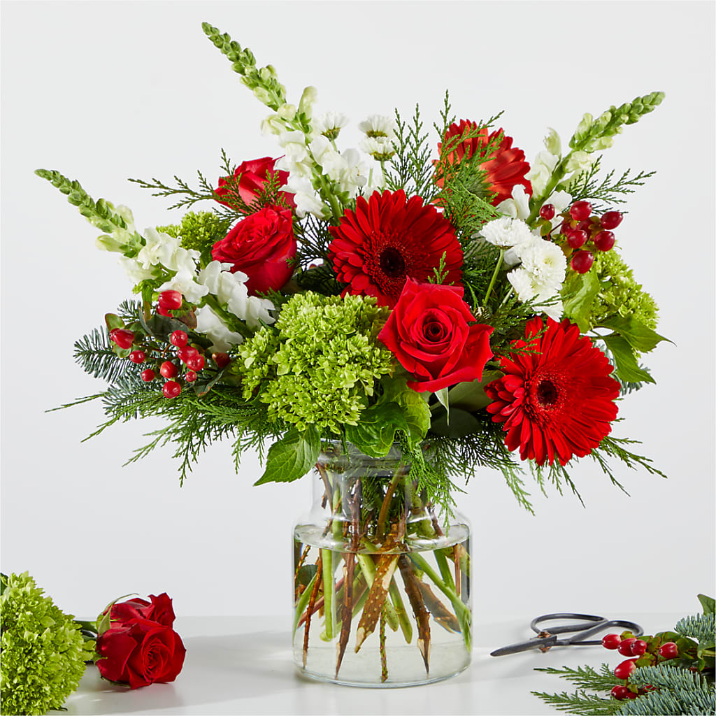Merry Moment Bouquet – A Florist Original – MCKNIGHT'S FLOWERSHOPPE INC., Peterborough ON