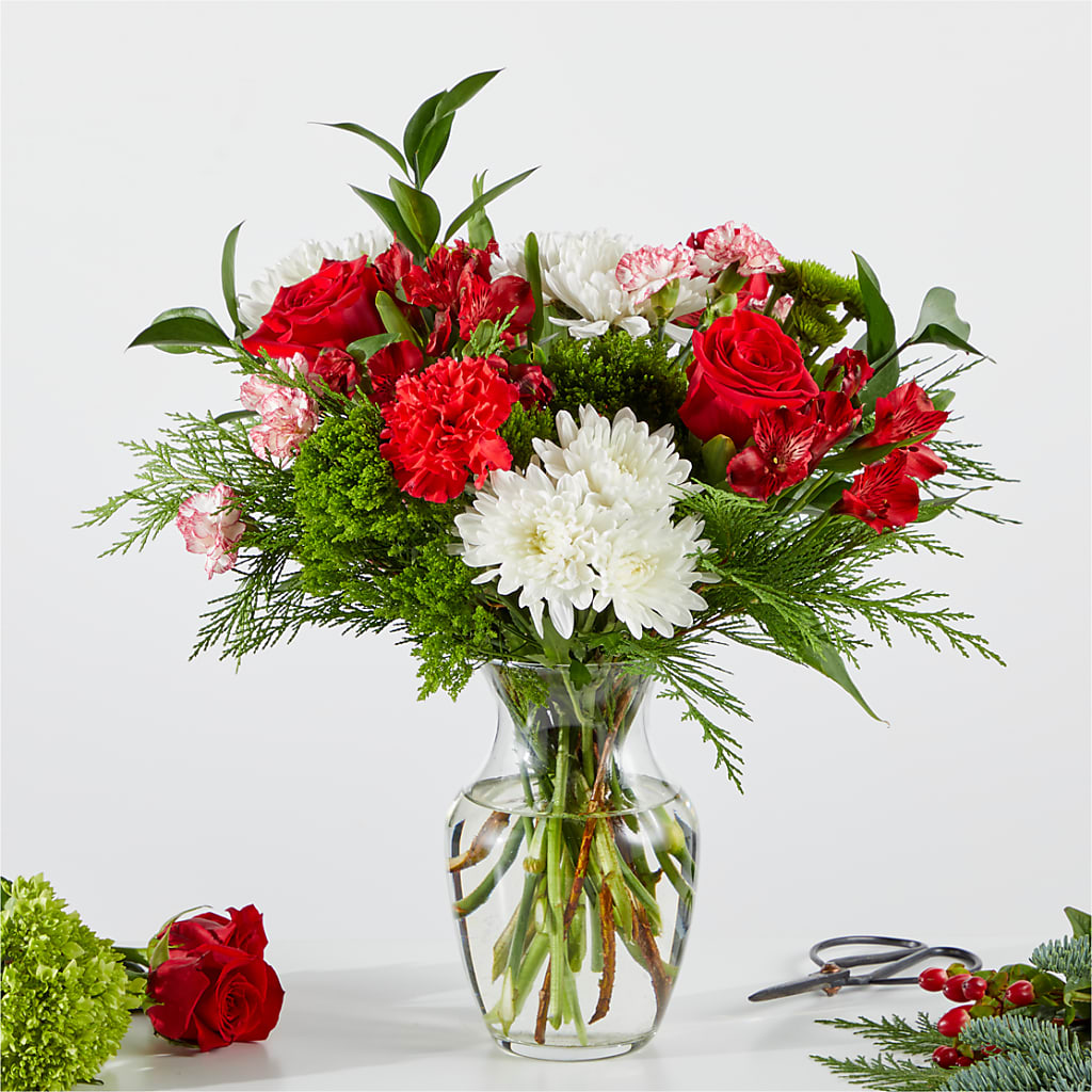 Merry Moment Bouquet – A Florist Original – MCKNIGHT'S FLOWERSHOPPE INC., Peterborough ON
