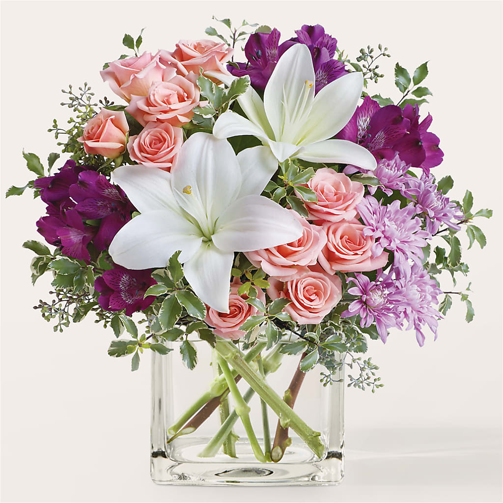 Mani Pedi Bouquet – MCKNIGHT'S FLOWERSHOPPE INC., Peterborough ON