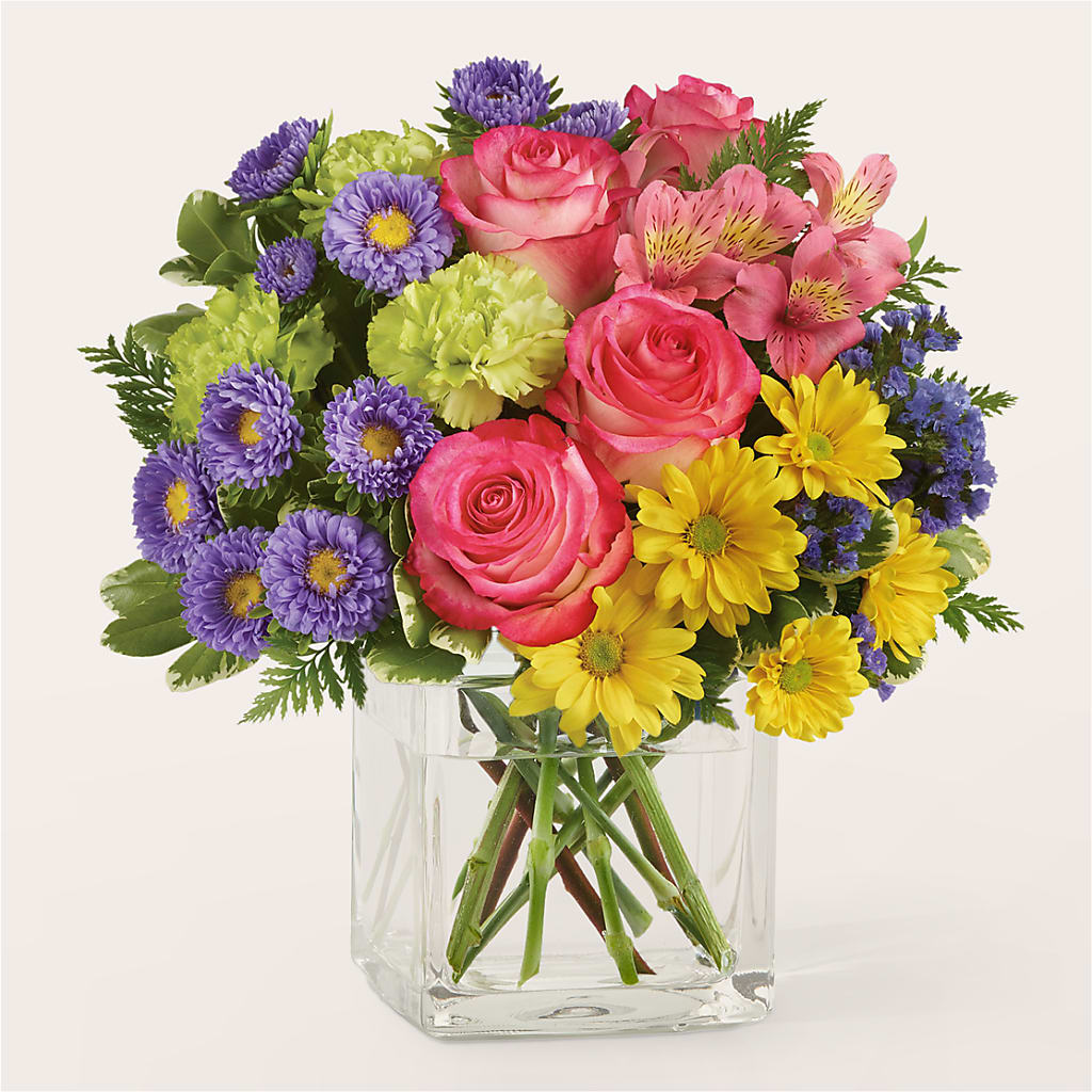 Candy Jar Bouquet – MCKNIGHT'S FLOWERSHOPPE INC., Peterborough ON