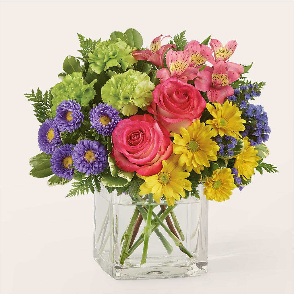 Candy Jar Bouquet – MCKNIGHT'S FLOWERSHOPPE INC., Peterborough ON