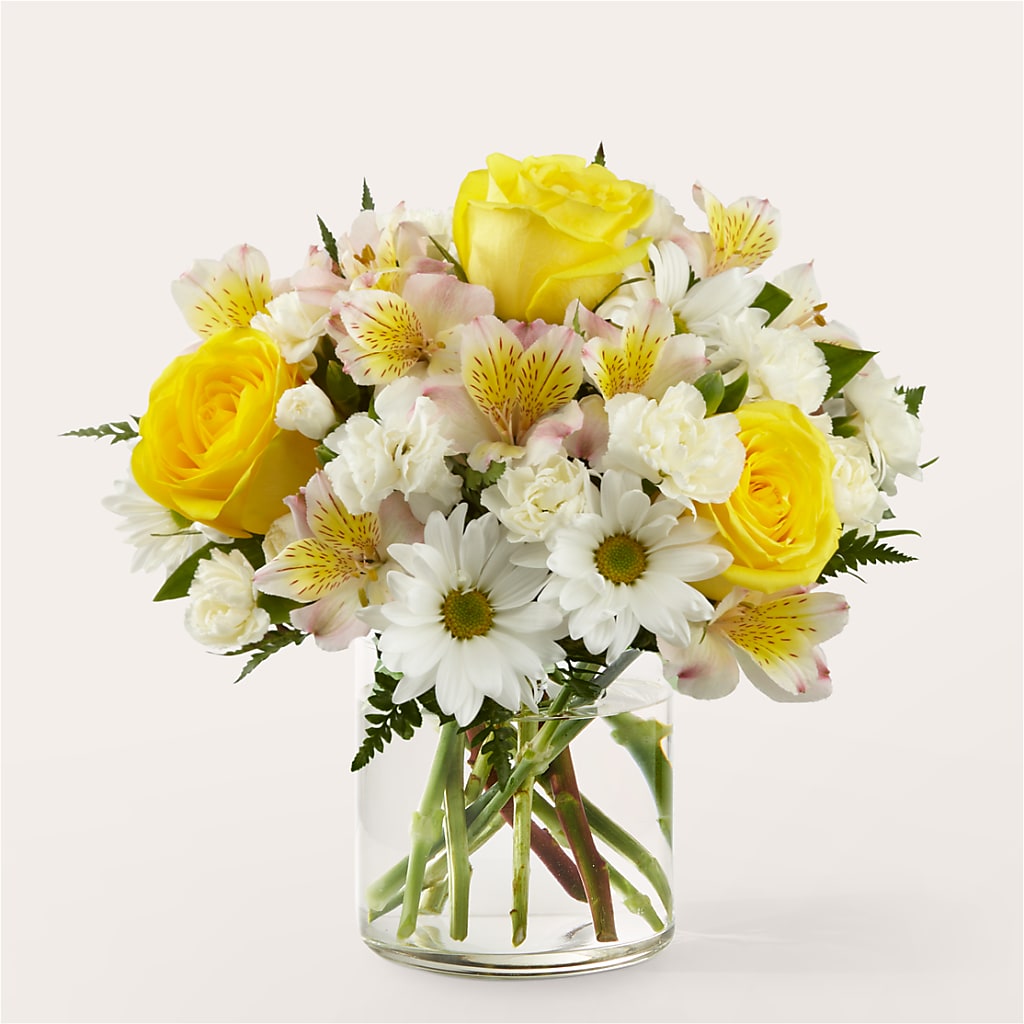 Gleeful Bouquet – MCKNIGHT'S FLOWERSHOPPE INC., Peterborough ON
