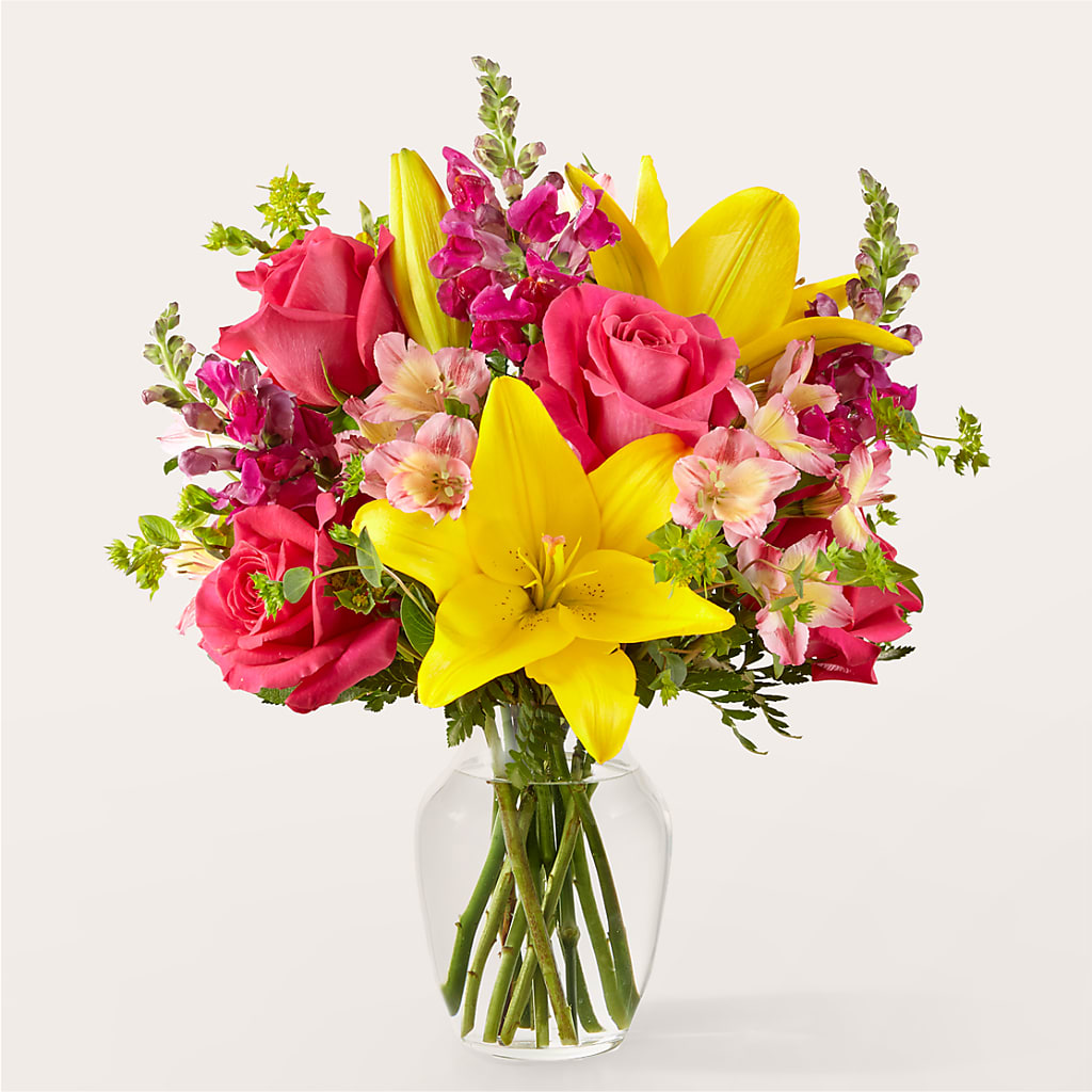 Lovely Day Bouquet – MCKNIGHT'S FLOWERSHOPPE INC., Peterborough ON