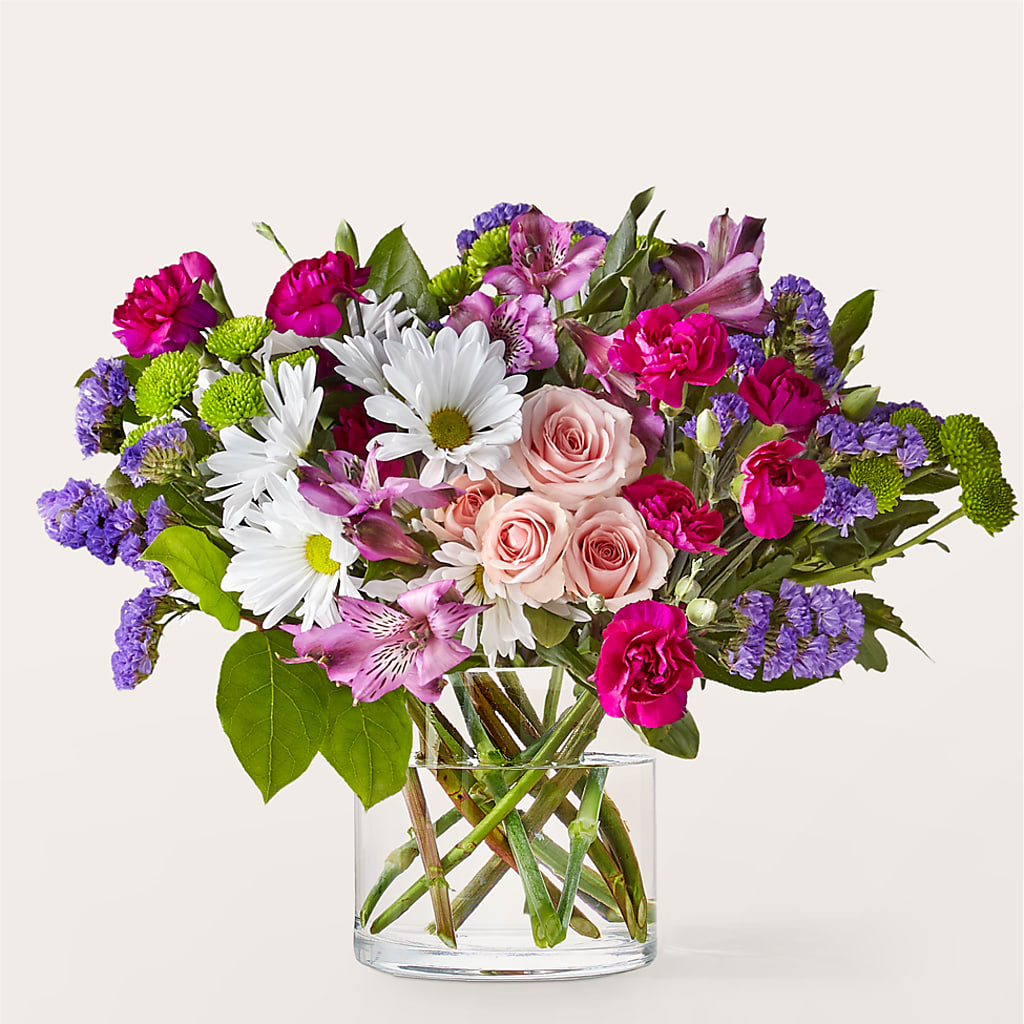 Wild Berry Bouquet – MCKNIGHT'S FLOWERSHOPPE INC., Peterborough ON