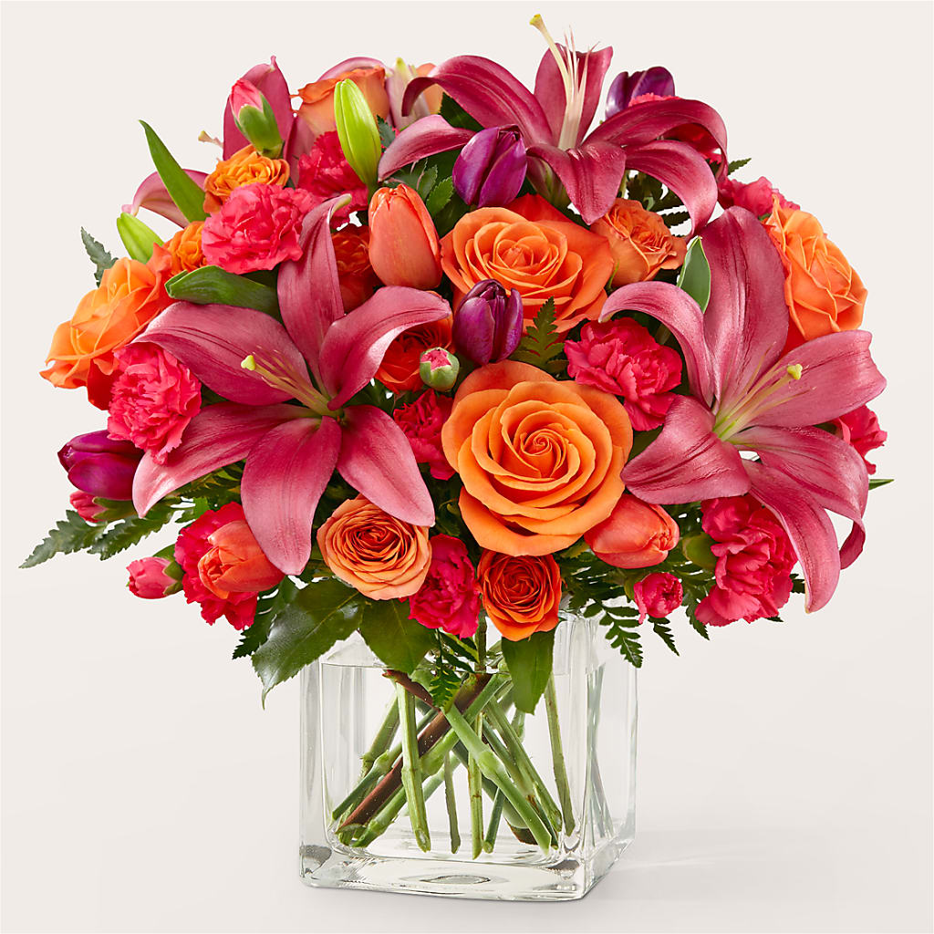 Lucky Lily Bouquet – MCKNIGHT'S FLOWERSHOPPE INC., Peterborough ON