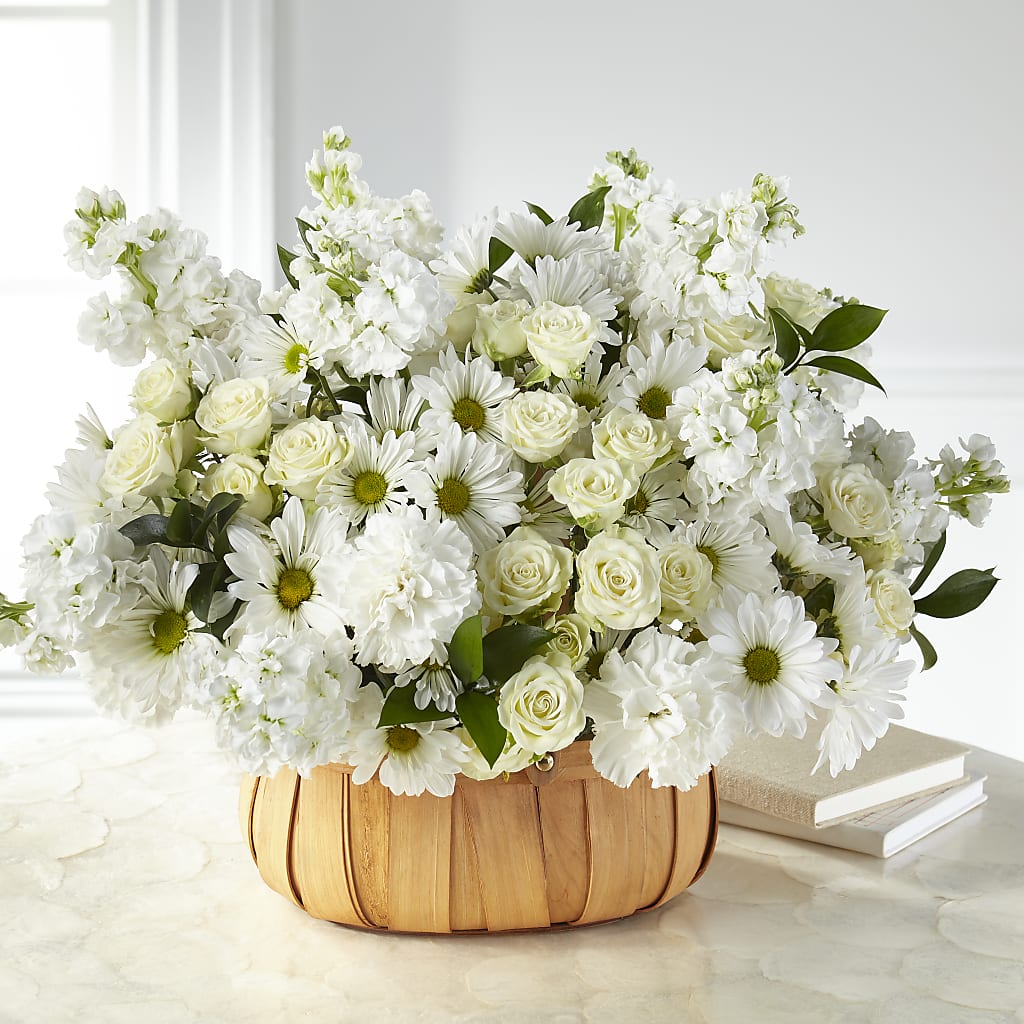 Graceful Garden Basket – MCKNIGHT'S FLOWERSHOPPE INC., Peterborough ON