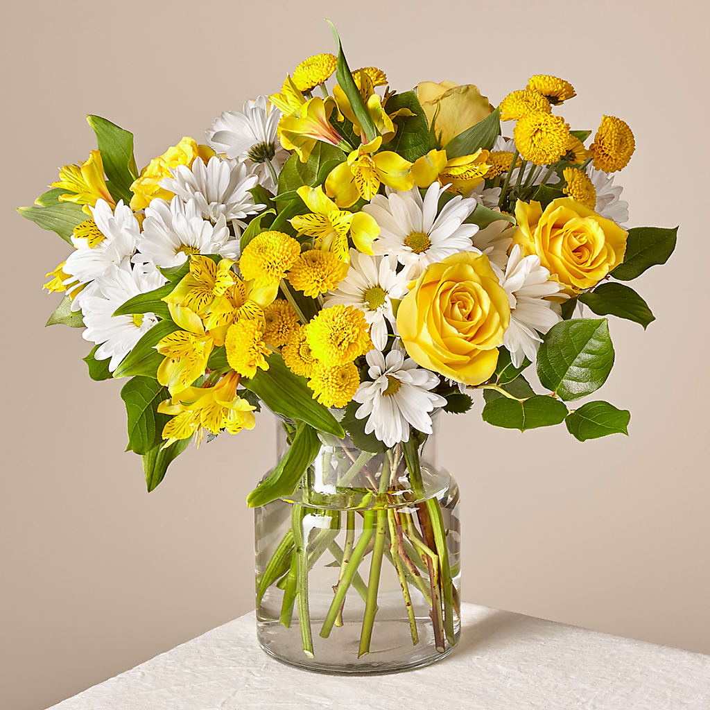 Sunny Sentiments Bouquet – MCKNIGHT'S FLOWERSHOPPE INC., Peterborough ON