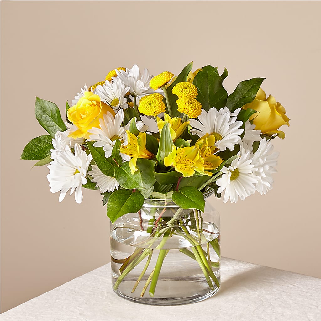 Sunny Sentiments Bouquet – MCKNIGHT'S FLOWERSHOPPE INC., Peterborough ON
