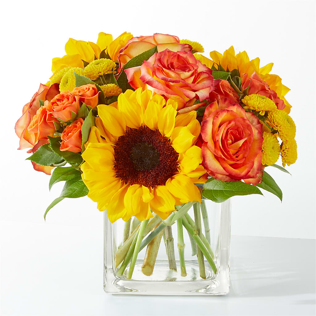Picnic in the Park Bouquet – MCKNIGHT'S FLOWERSHOPPE INC., Peterborough ON