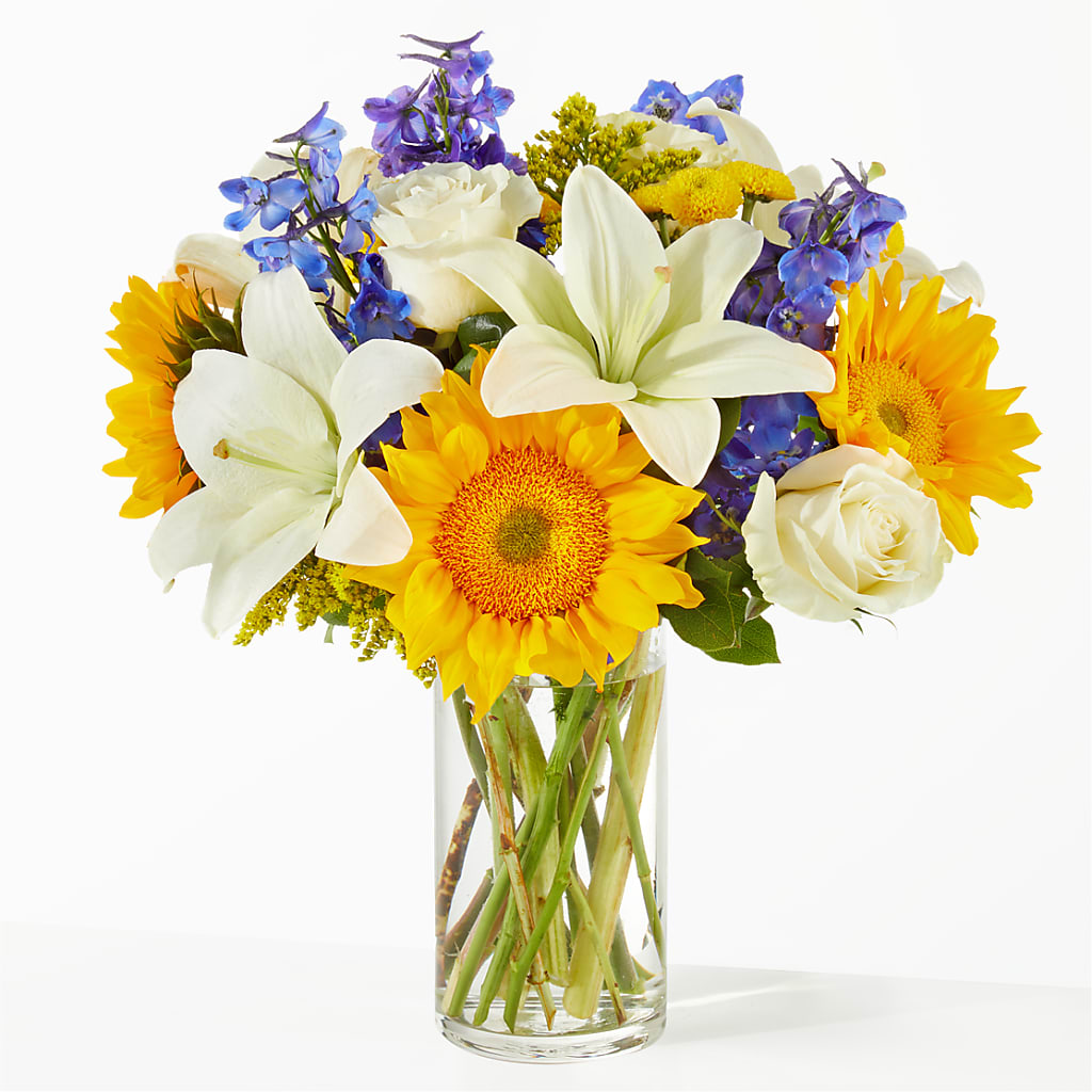 Stargazing Bouquet – MCKNIGHT'S FLOWERSHOPPE INC., Peterborough ON