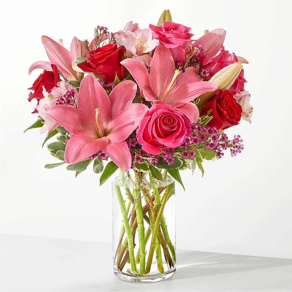 Lucky in Love Bouquet – MCKNIGHT'S FLOWERSHOPPE INC., Peterborough ON