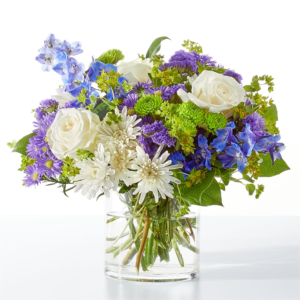 Genuine Gestures Bouquet – MCKNIGHT'S FLOWERSHOPPE INC., Peterborough ON