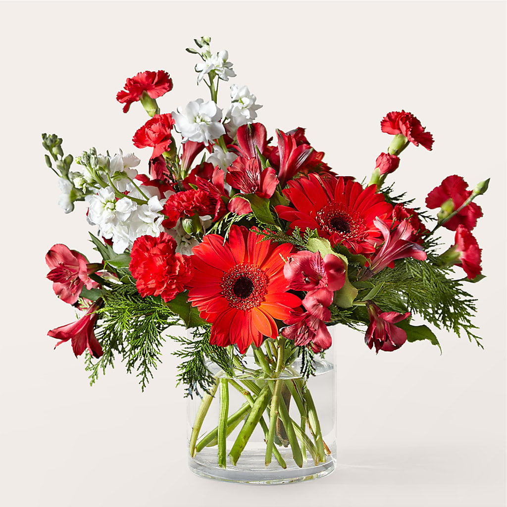 Holidaisy Bouquet – MCKNIGHT'S FLOWERSHOPPE INC., Peterborough ON