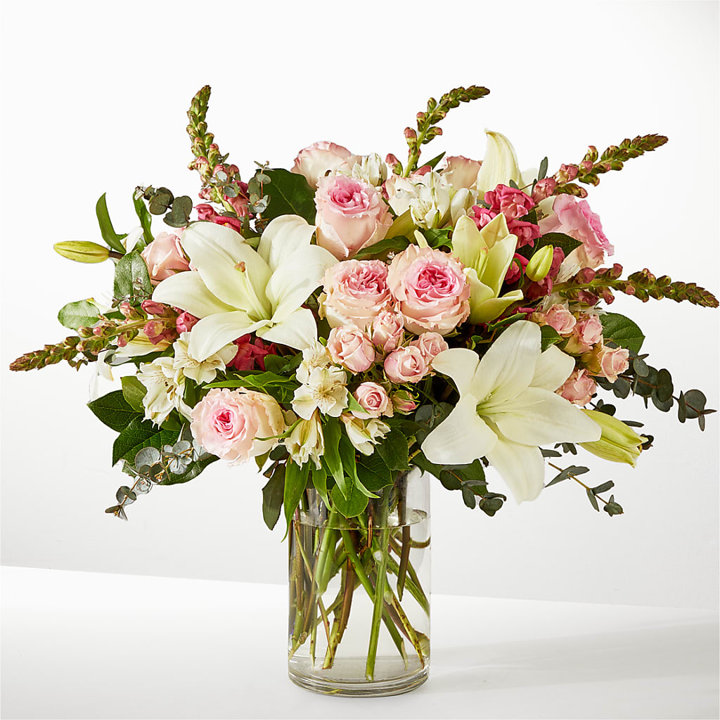 Ballet Slippers Bouquet – MCKNIGHT'S FLOWERSHOPPE INC., Peterborough ON