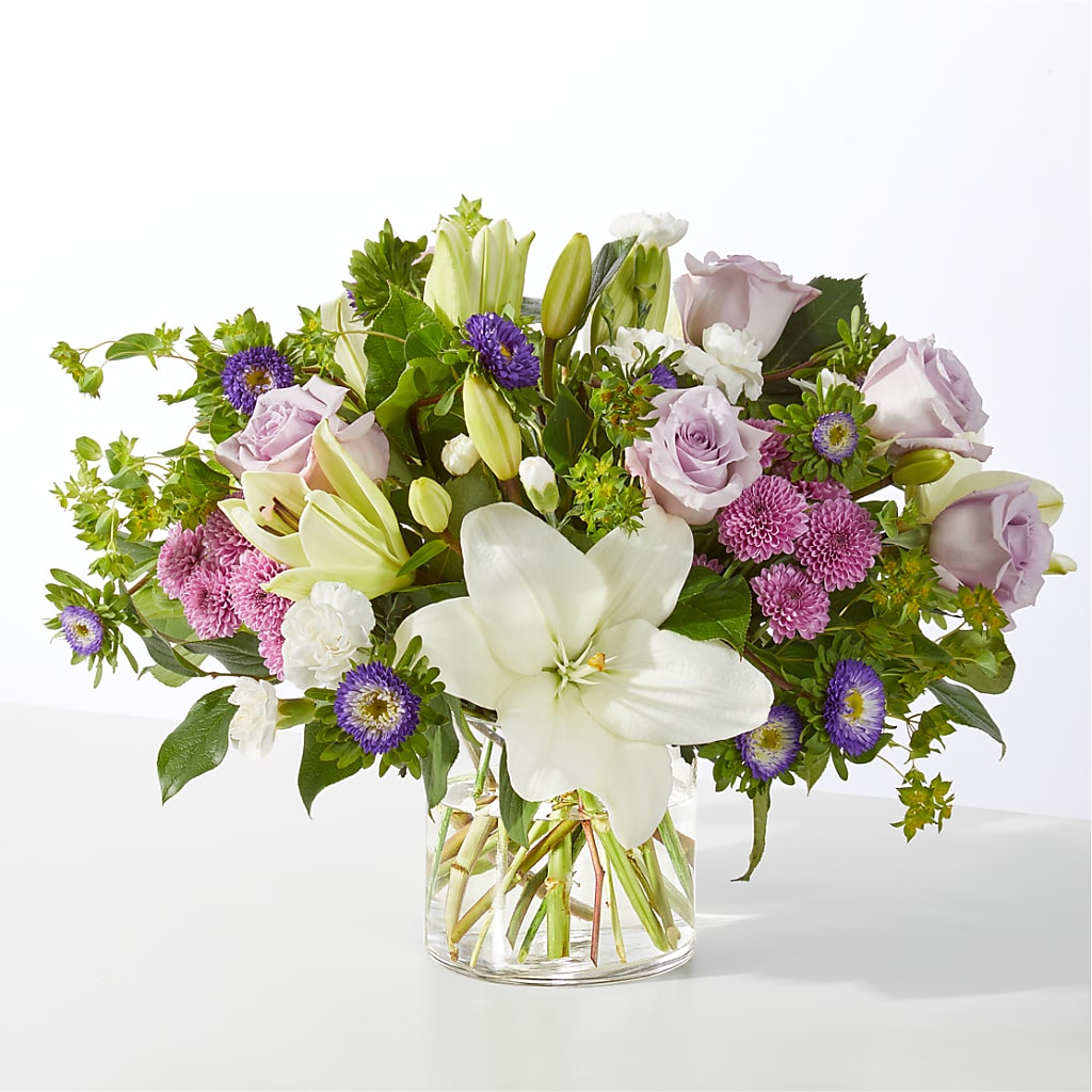 April Showers Bouquet – MCKNIGHT'S FLOWERSHOPPE INC., Peterborough ON