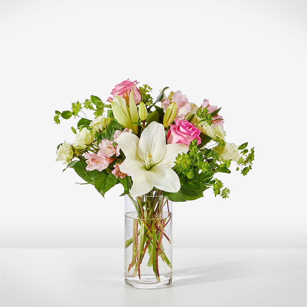 Fondly Bouquet – MCKNIGHT'S FLOWERSHOPPE INC., Peterborough ON