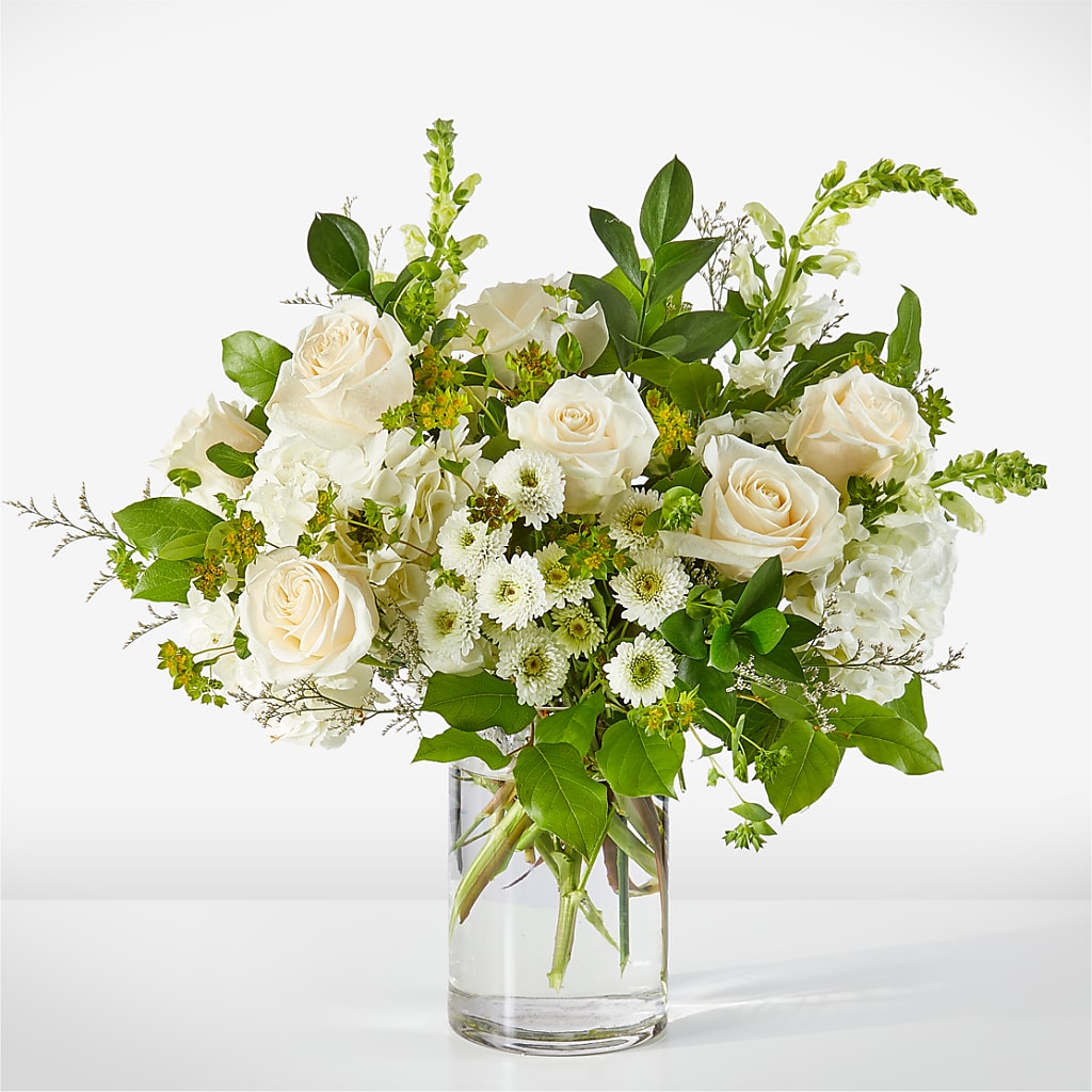 Hint of Vanilla Bouquet – MCKNIGHT'S FLOWERSHOPPE INC., Peterborough ON