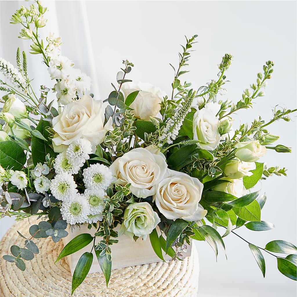 Cashmere Bouquet – MCKNIGHT'S FLOWERSHOPPE INC., Peterborough ON