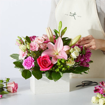 Sweetberry Box – A Florist Original – MCKNIGHT'S FLOWERSHOPPE INC., Peterborough ON