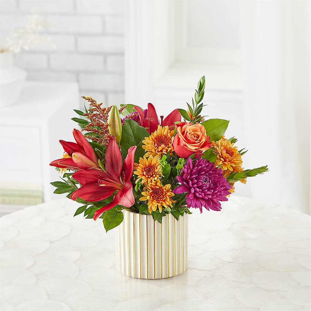 Burgundy Landscape Bouquet – MCKNIGHT'S FLOWERSHOPPE INC., Peterborough ON