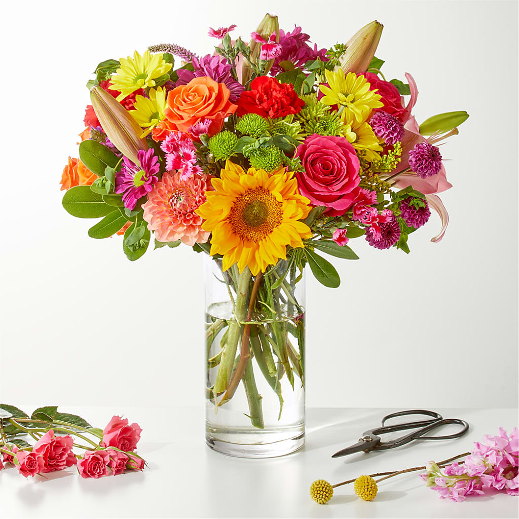 Cue the Confetti - A Florist Original – MCKNIGHT'S FLOWERSHOPPE INC., Peterborough ON