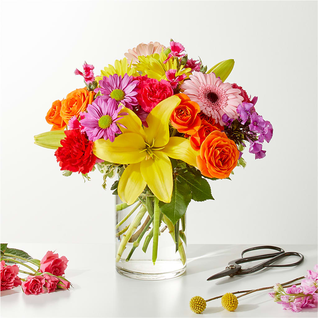 Cue the Confetti - A Florist Original – MCKNIGHT'S FLOWERSHOPPE INC., Peterborough ON