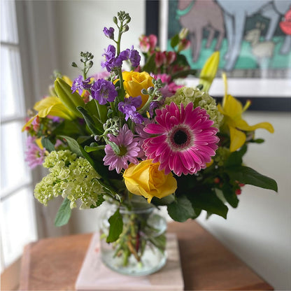 Pastel Tradition - A Florist Original – MCKNIGHT'S FLOWERSHOPPE INC., Peterborough ON