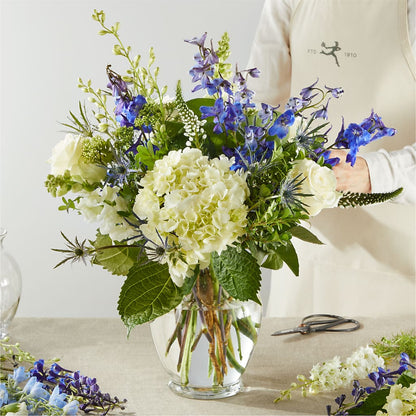 Festival of Lights – A Florist Original – MCKNIGHT'S FLOWERSHOPPE INC., Peterborough ON
