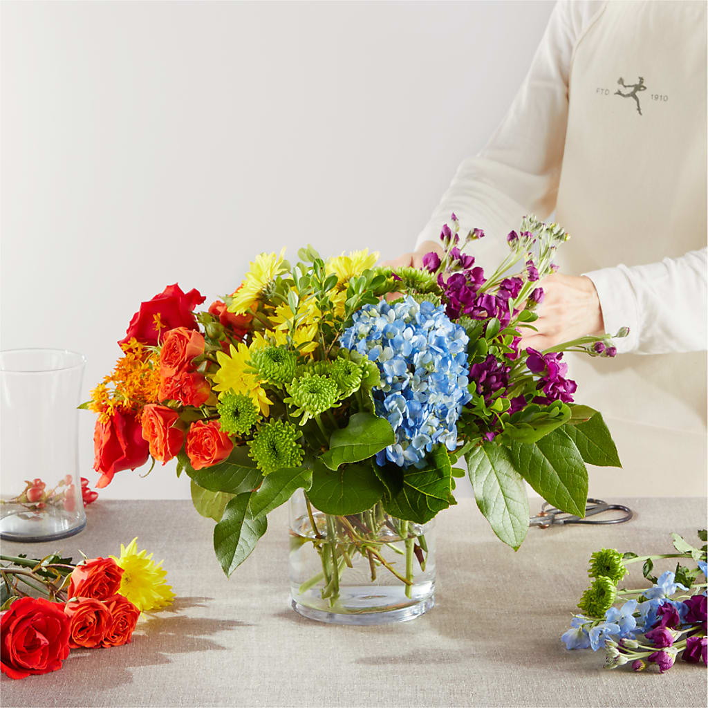 Summer Spectra - A Florist Original – MCKNIGHT'S FLOWERSHOPPE INC., Peterborough ON