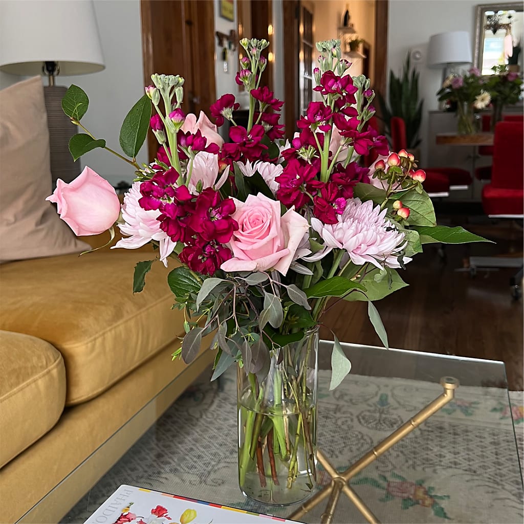 Sunday Morning Bouquet – MCKNIGHT'S FLOWERSHOPPE INC., Peterborough ON