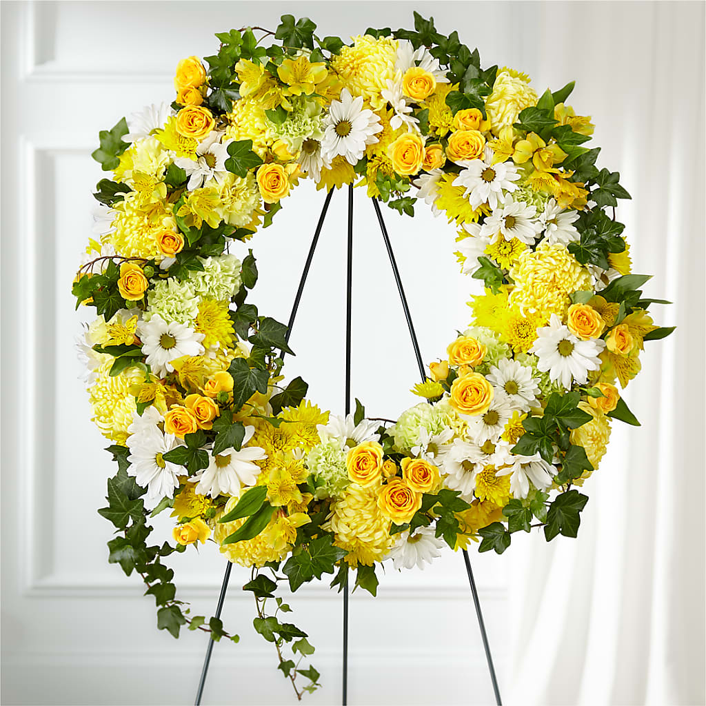 Golden Remembrance Wreath – MCKNIGHT'S FLOWERSHOPPE INC., Peterborough ON