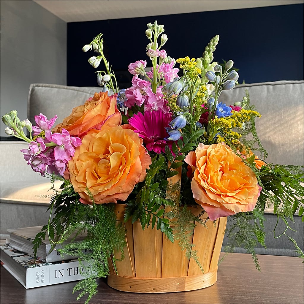 Garden of Life Basket – MCKNIGHT'S FLOWERSHOPPE INC., Peterborough ON
