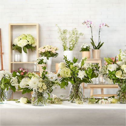 Classic Ivory – A Florist Original – MCKNIGHT'S FLOWERSHOPPE INC., Peterborough ON