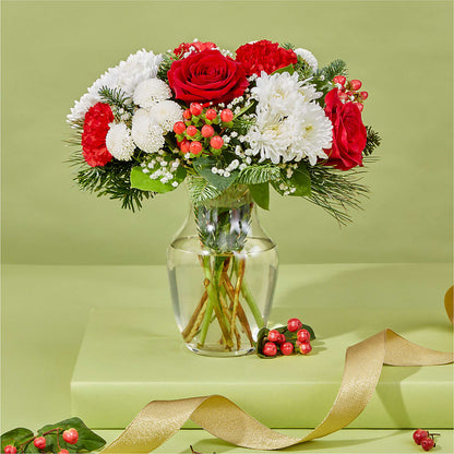 Chance of Flurries Bouquet – MCKNIGHT'S FLOWERSHOPPE INC., Peterborough ON
