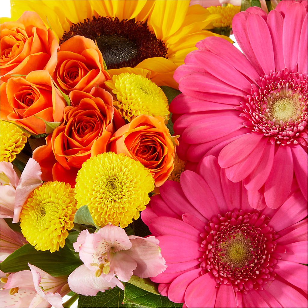 Beach Day Bouquet – MCKNIGHT'S FLOWERSHOPPE INC., Peterborough ON