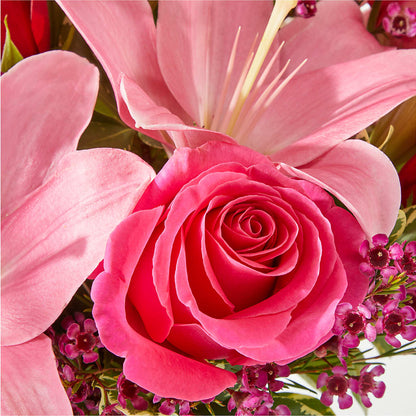 Lucky in Love Bouquet – MCKNIGHT'S FLOWERSHOPPE INC., Peterborough ON