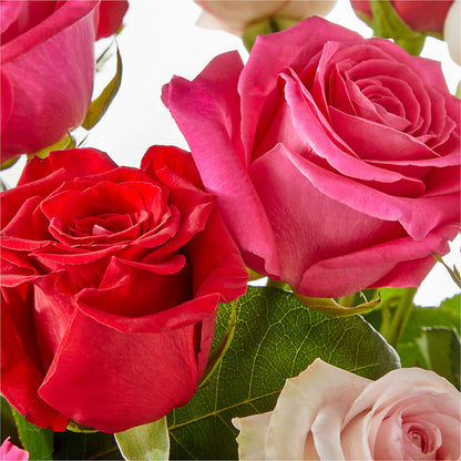 Charming Rose Bouquet – MCKNIGHT'S FLOWERSHOPPE INC., Peterborough ON