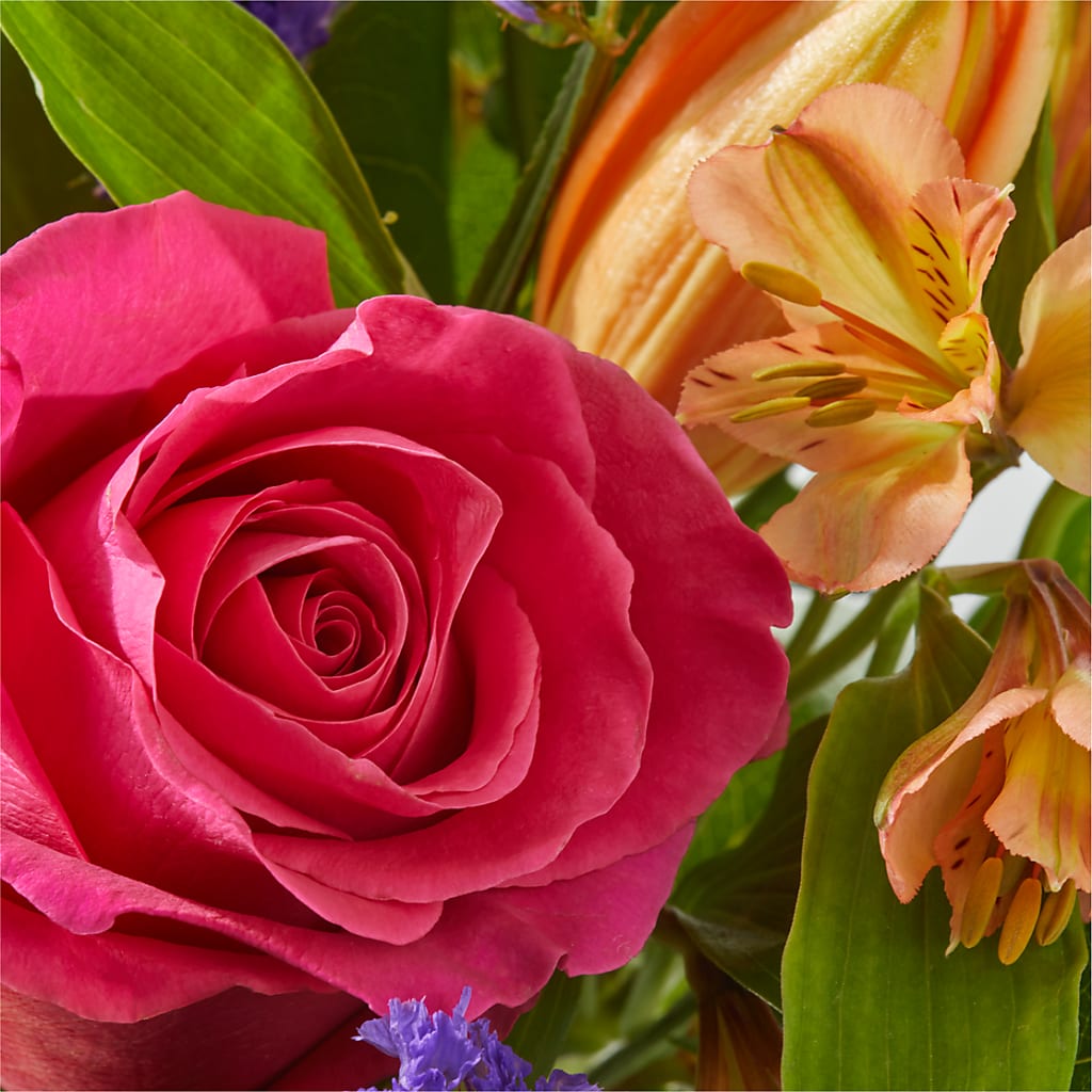 Joyful Bouquet – MCKNIGHT'S FLOWERSHOPPE INC., Peterborough ON