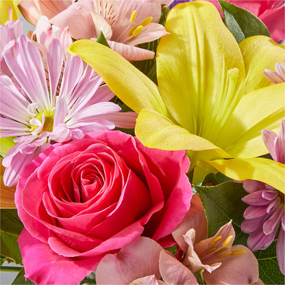 Sprinkles Bouquet – MCKNIGHT'S FLOWERSHOPPE INC., Peterborough ON