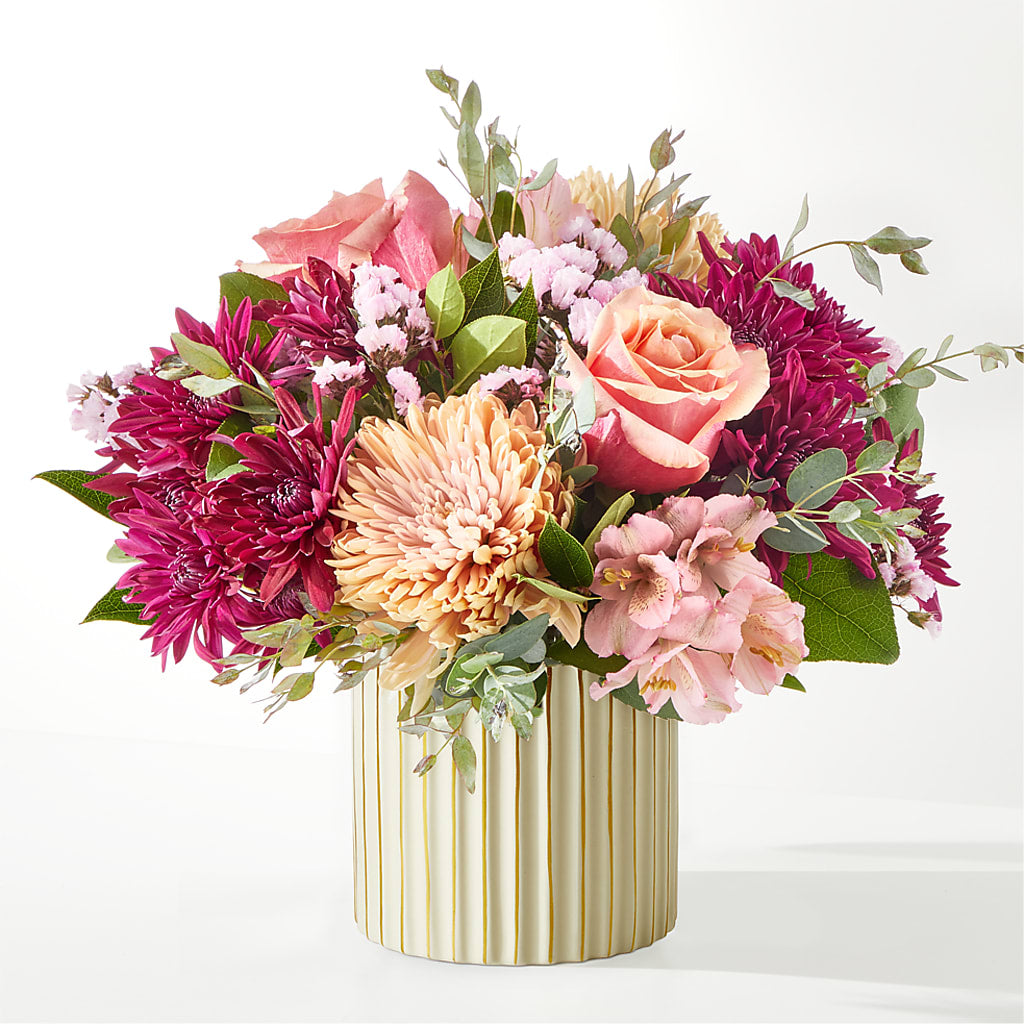 Berry Cobbler Bouquet with Ivory Vase – MCKNIGHT'S FLOWERSHOPPE INC., Peterborough ON